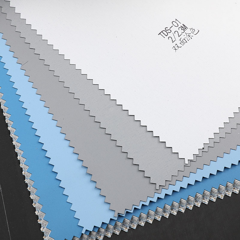 TDS 200/230cm چسب رنگی دو صورت 100% پارچه کرکره غلتکی Blackout